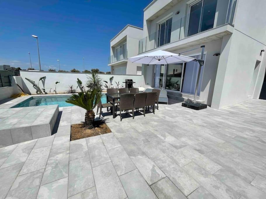 Belle Villa Contemporaine Piscine Privee Empuriabrava Exterior photo